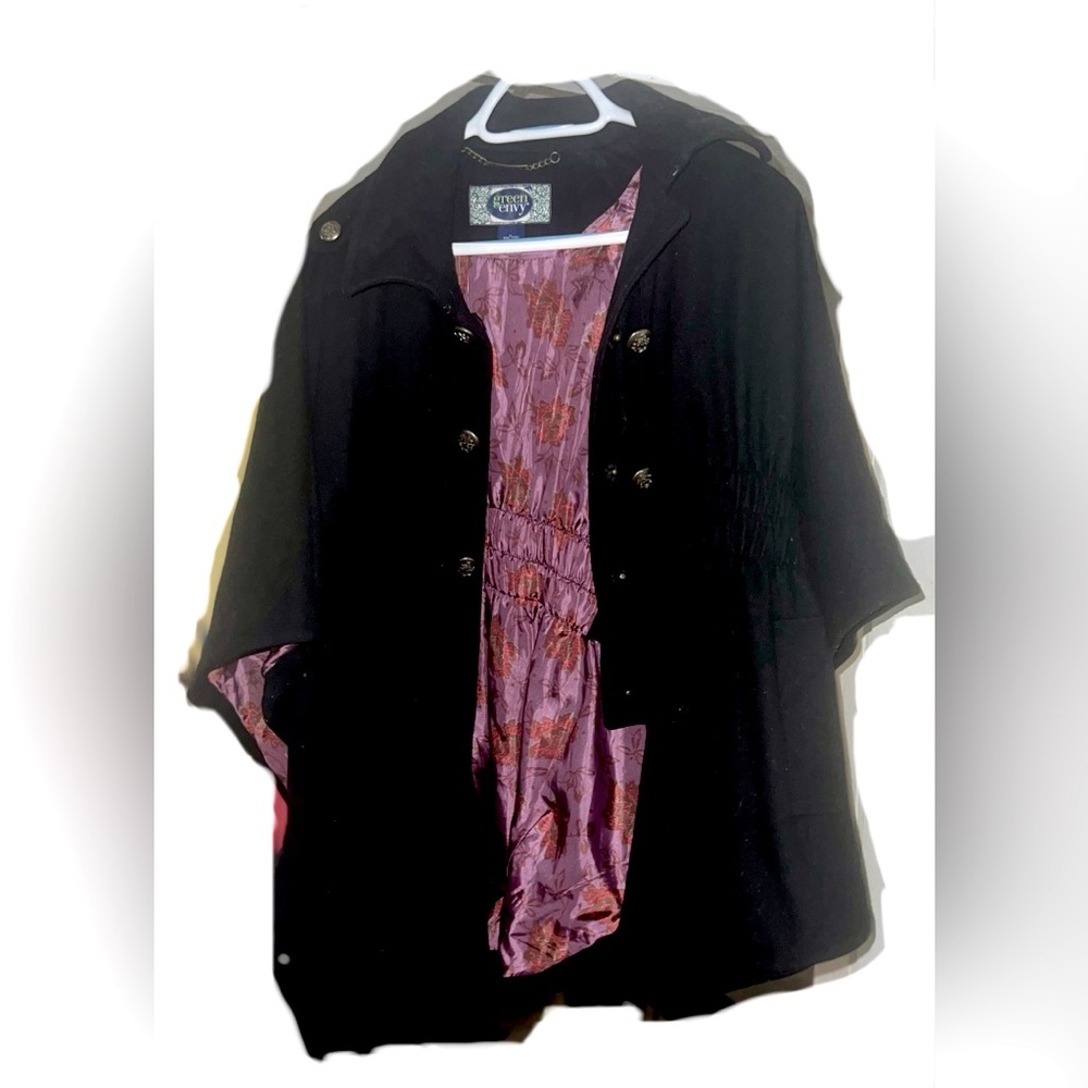 Green Envy Wool Cape. Size L.